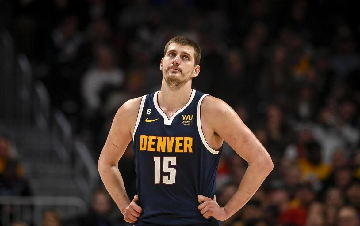 出中路空当 出中路空当